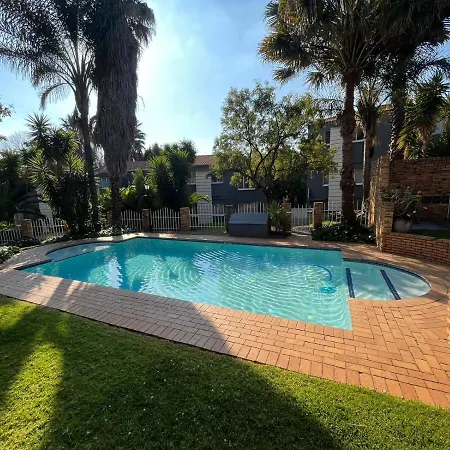 Ferienwohnung Royal Retreat Roodepoort Exterior foto